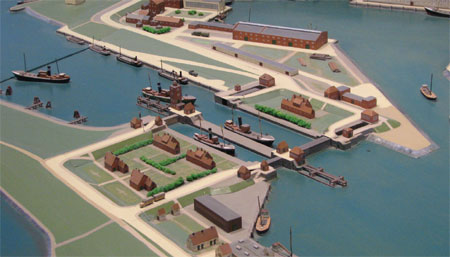 K&ouml;ster-Modell Fischereihafen Weserm&uuml;nde/Geestem&uuml;nde - Doppelschleuse (Foto2)